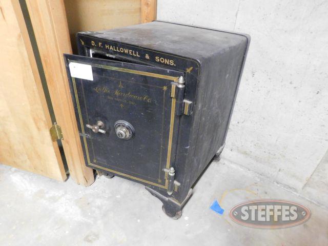 DF Hallowell & Sons Luthe Hardware Co Safe